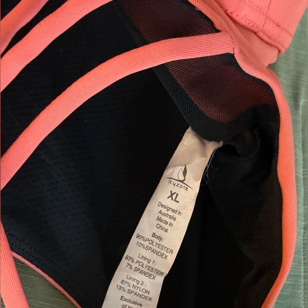 Pink Victoria's Secret Sport Floral Leggings & Top - Picture 7 of 7